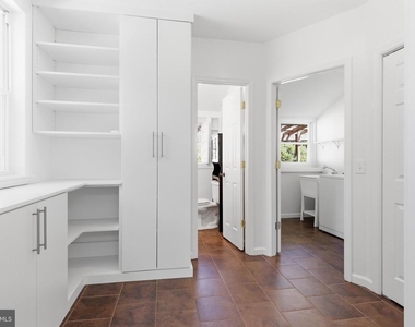 6432 Ichabod Place - Photo Thumbnail 18