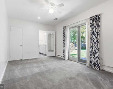 6432 Ichabod Place - Photo Thumbnail 23