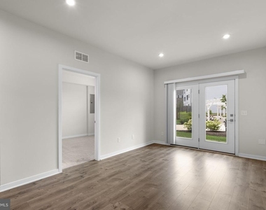 2604 Loganberry Drive - Photo Thumbnail 33