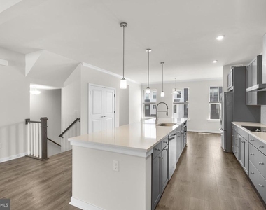 2604 Loganberry Drive - Photo Thumbnail 9