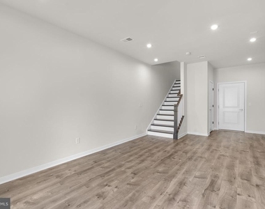 2604 Loganberry Drive - Photo Thumbnail 34