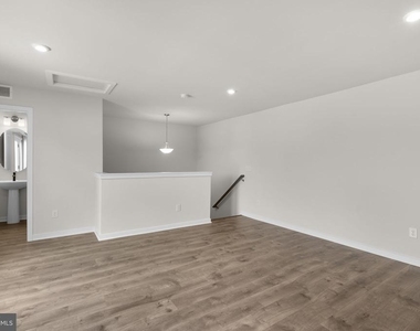 2604 Loganberry Drive - Photo Thumbnail 31