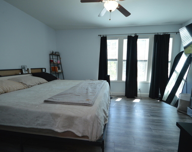 4505 Whistling Way - Photo Thumbnail 10