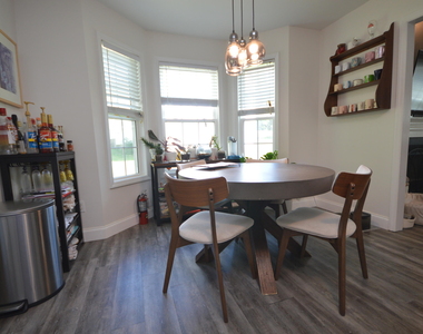 4505 Whistling Way - Photo Thumbnail 7