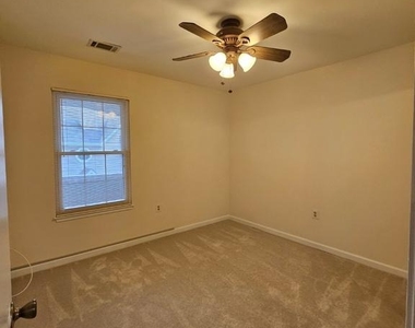 7705 Lexton Place - Photo Thumbnail 23