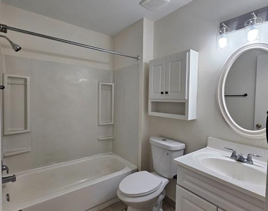 7705 Lexton Place - Photo Thumbnail 25