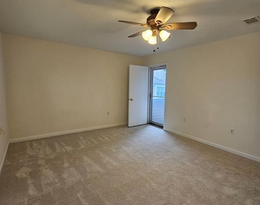 7705 Lexton Place - Photo Thumbnail 17