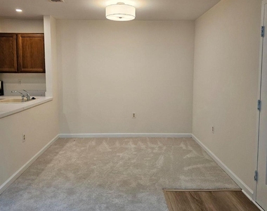 7705 Lexton Place - Photo Thumbnail 3