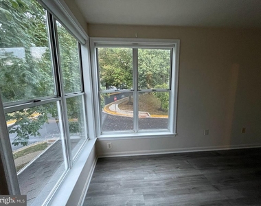 5931 Sir Cambridge Way - Photo Thumbnail 16