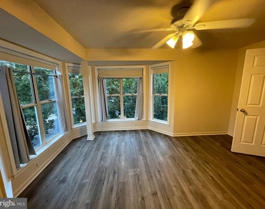 5931 Sir Cambridge Way - Photo Thumbnail 6