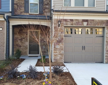 208 Olivet Loop - Photo Thumbnail 3
