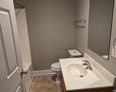 608 N Maple Street - Photo Thumbnail 12