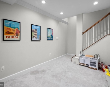 1532 Hampton Hill Circle - Photo Thumbnail 34