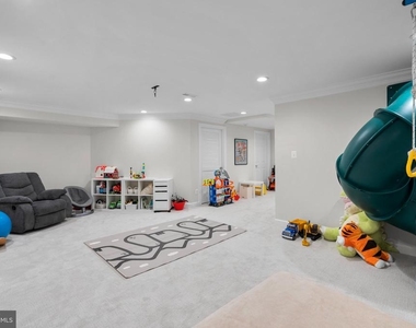 1532 Hampton Hill Circle - Photo Thumbnail 37