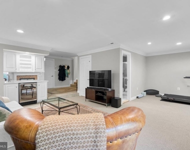 1532 Hampton Hill Circle - Photo Thumbnail 32