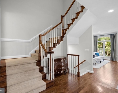 1532 Hampton Hill Circle - Photo Thumbnail 18