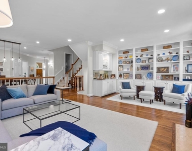 1532 Hampton Hill Circle - Photo Thumbnail 6