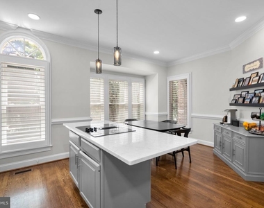 1532 Hampton Hill Circle - Photo Thumbnail 15