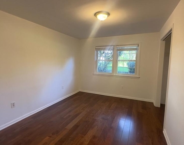 1636 Great Falls Street - Photo Thumbnail 8
