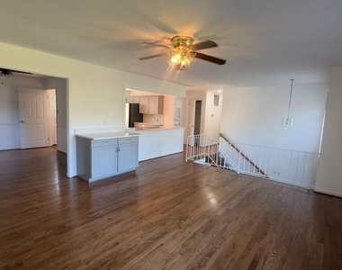 1636 Great Falls Street - Photo Thumbnail 3
