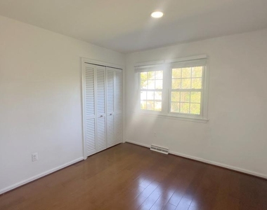 1636 Great Falls Street - Photo Thumbnail 15