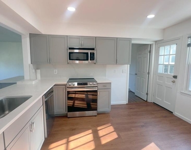 1636 Great Falls Street - Photo Thumbnail 4