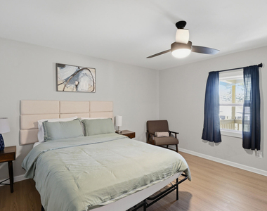 1208 Drew Street - Photo Thumbnail 7