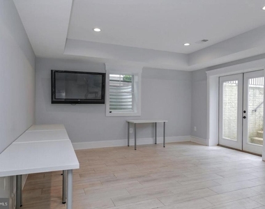 10704 Warwick Avenue - Photo Thumbnail 56