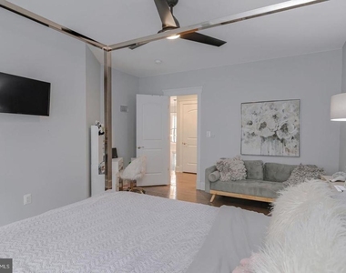 10704 Warwick Avenue - Photo Thumbnail 49