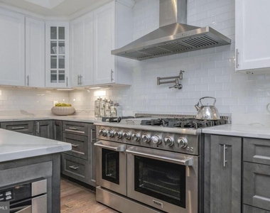 10704 Warwick Avenue - Photo Thumbnail 39