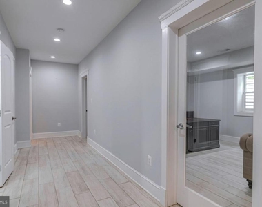 10704 Warwick Avenue - Photo Thumbnail 54