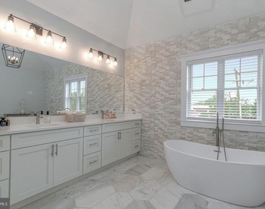 10704 Warwick Avenue - Photo Thumbnail 17