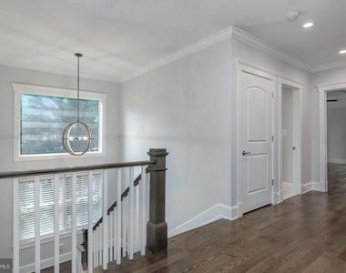 10704 Warwick Avenue - Photo Thumbnail 12