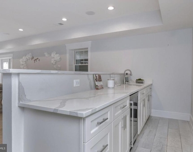 10704 Warwick Avenue - Photo Thumbnail 58
