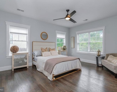 10704 Warwick Avenue - Photo Thumbnail 25