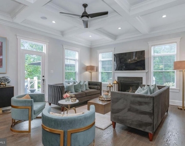 10704 Warwick Avenue - Photo Thumbnail 11