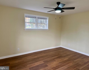 1428 Payne Street - Photo Thumbnail 8