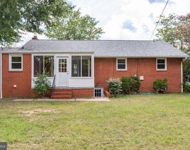 125 Hillcrest Drive - Photo Thumbnail 32
