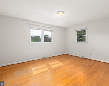 125 Hillcrest Drive - Photo Thumbnail 15