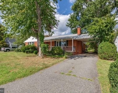 125 Hillcrest Drive - Photo Thumbnail 41