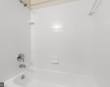 125 Hillcrest Drive - Photo Thumbnail 20