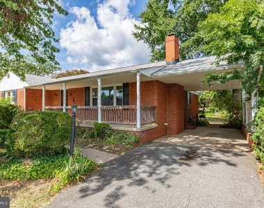 125 Hillcrest Drive - Photo Thumbnail 40