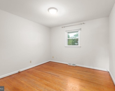 125 Hillcrest Drive - Photo Thumbnail 18