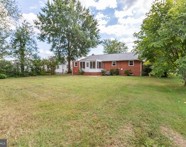 125 Hillcrest Drive - Photo Thumbnail 31