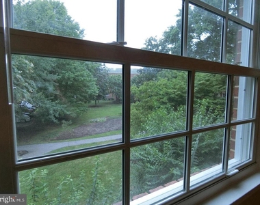 1734 W Abingdon Drive - Photo Thumbnail 23