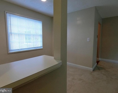 1734 W Abingdon Drive - Photo Thumbnail 18