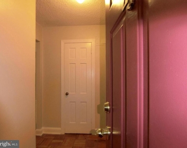 1734 W Abingdon Drive - Photo Thumbnail 3