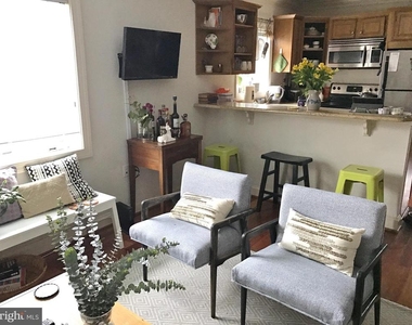 1219 Oronoco Street - Photo Thumbnail 5