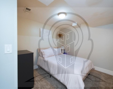 4852 South Prairie Avenue - Photo Thumbnail 16