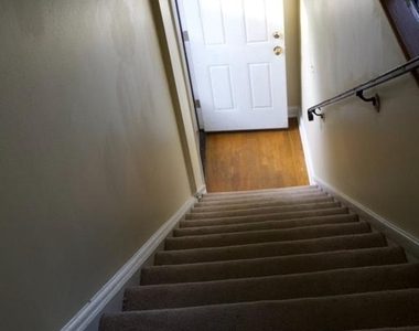 922 19th Street S - Photo Thumbnail 3